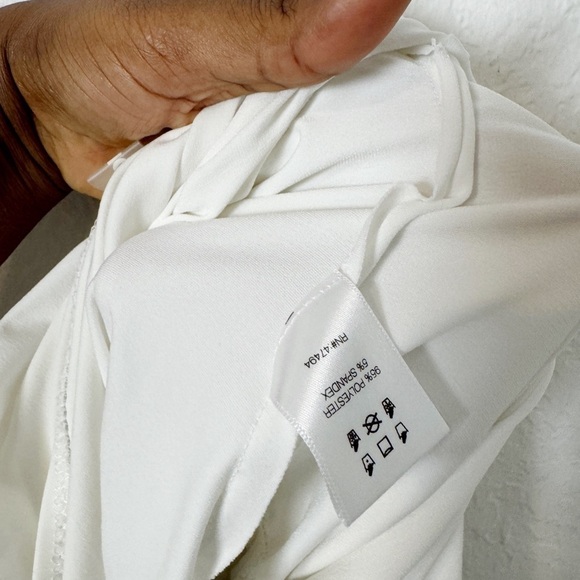 Norma Kamali Diana Ruched One-Shoulder Gown - Picture 9 of 10